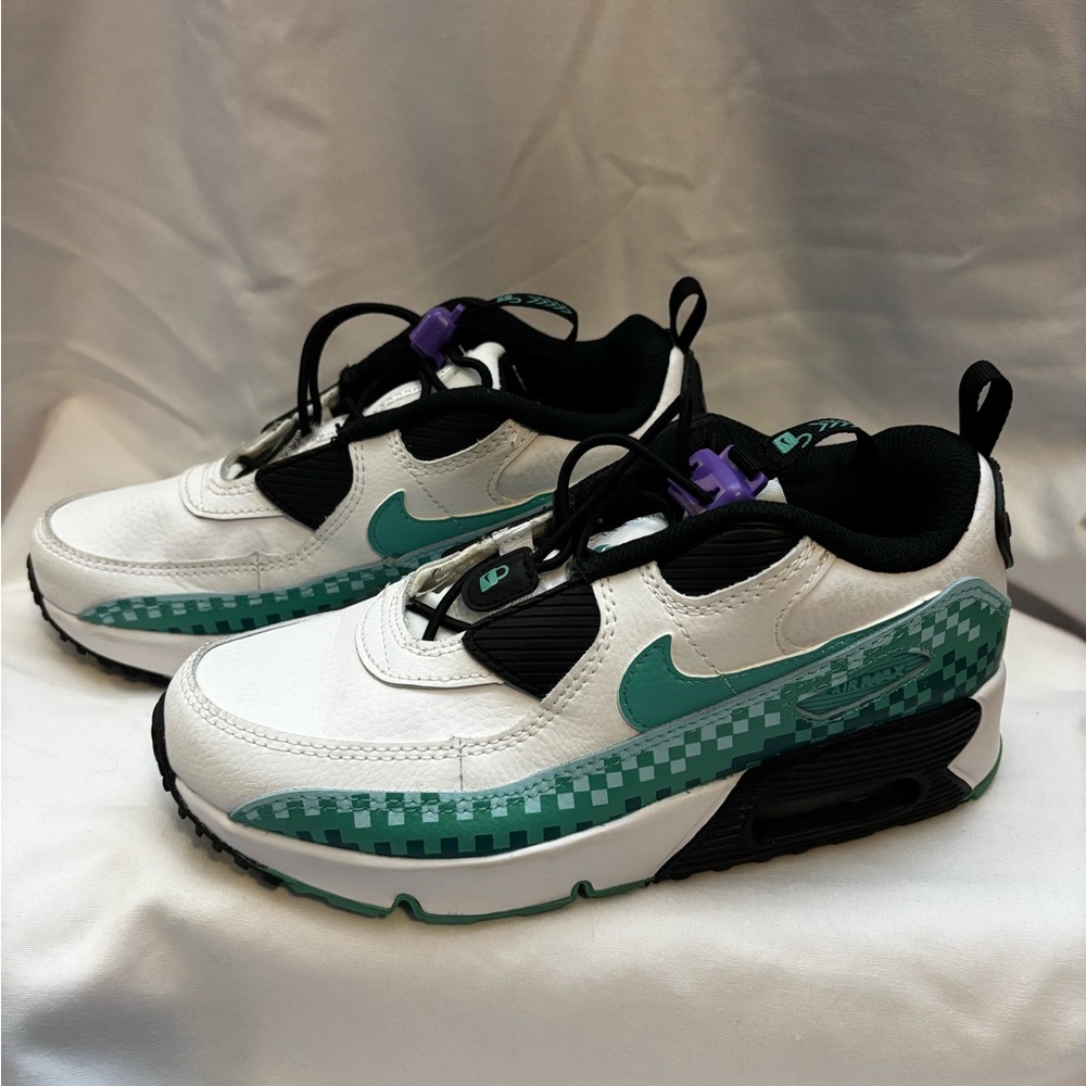 Nike Air Max 90 Toggle SE Sneaker
